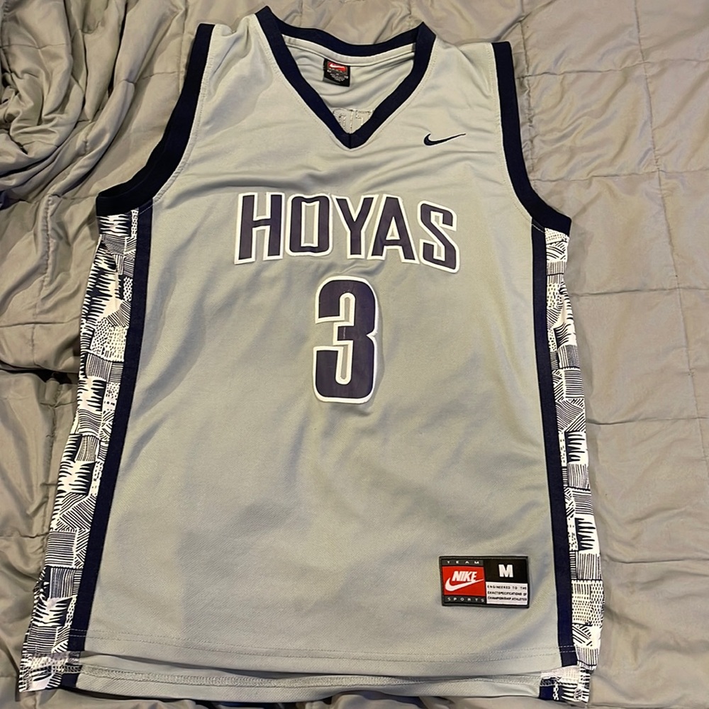 Nike Allen Iverson Georgetown #3 NCAAM Men’s Medium Jersey